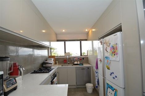 Photo of property in 56 Hollyford Drive, Clover Park, Auckland, 2105