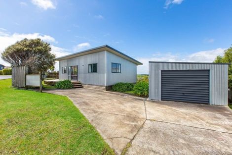 Photo of property in 30 Manukau Road, Raglan, 3225