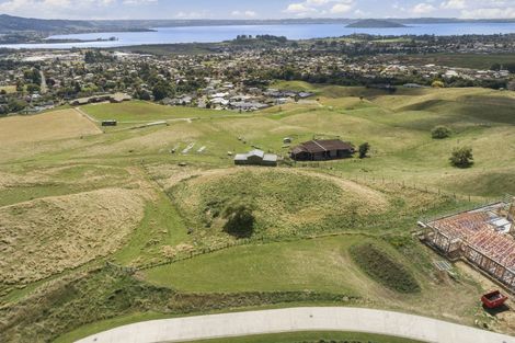 Photo of property in 4 Jojos Way, Lynmore, 3076