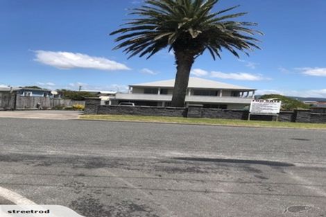 Photo of property in 106b Karewa Parade, Papamoa Beach, Papamoa, 3118