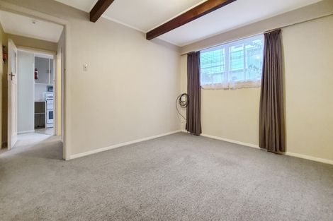 Photo of property in 8 Rixon Grove, Mount Victoria, Wellington, 6011