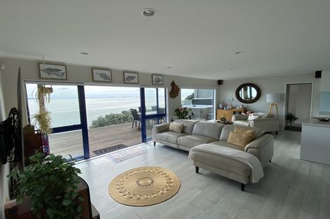 Photo of property in 121 Torkar Road, Clarks Beach, 2122