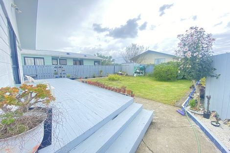 Photo of property in 2/18 Kennington Drive, Clendon Park, Auckland, 2103