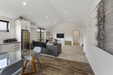 Photo of property in 22 Huxley Place, Lake Hayes, Queenstown, 9304