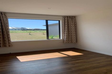 Photo of property in 6 Throttle Close, Dairy Flat, Albany, 0794