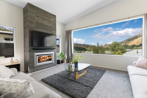 Photo of property in 4 Thomas Lane, Arthurs Point, Queenstown, 9371