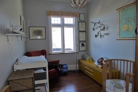 Photo of property in 17 Crawford Road, Kilbirnie, Wellington, 6022