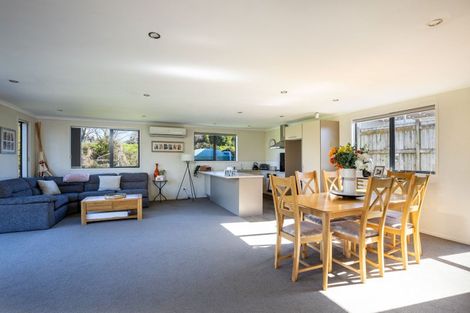 Photo of property in 20 Bosworth Street, Egmont Village, 4372