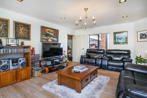 Photo of property in 7a Withers Road, Glen Eden, Auckland, 0602