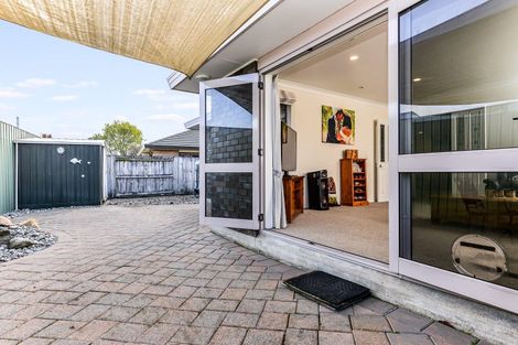 Photo of property in 33 Hastings Place, Hamilton Lake, Hamilton, 3204