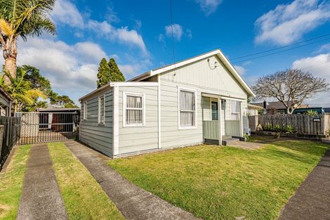 Photo of property in 30 Tay Street, Whanganui, 4500