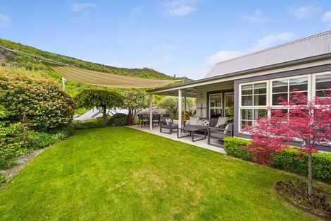 Photo of property in 22 Cornwall Street, Arrowtown, 9302