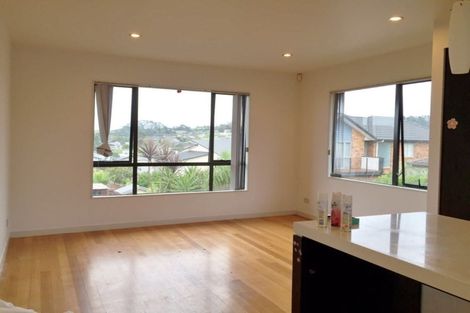 Photo of property in 16 Tekapo Rise, Fairview Heights, Auckland, 0632