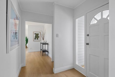 Photo of property in 15c Hamurana Place, Te Atatu Peninsula, Auckland, 0610