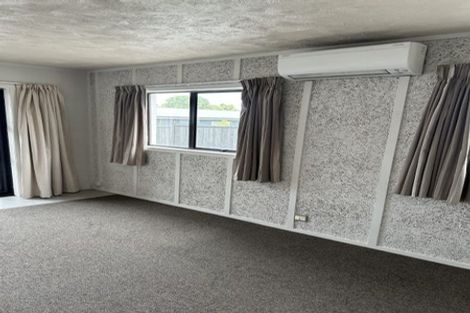 Photo of property in 20 Widmore Drive, Massey, Auckland, 0614