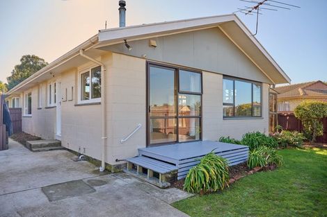 Photo of property in 1/29 Kuaka Crescent, Bromley, Christchurch, 8062