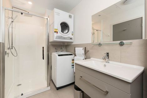 Photo of property in Wyndham Gardens Apartments, 30 Red Oaks Drive, Frankton, Queenstown, 9300