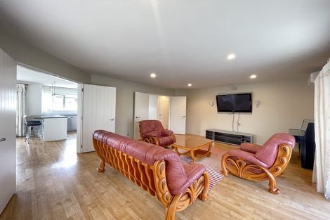 Photo of property in 207a Memorial Avenue, Burnside, Christchurch, 8053