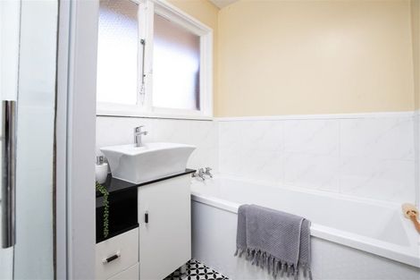 Photo of property in 42 Dunster Street, Burnside, Christchurch, 8053