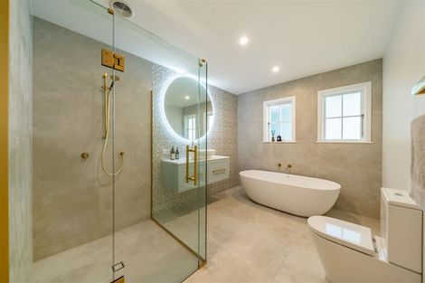 Photo of property in 67 Chatsworth Road, Silverstream, Upper Hutt, 5019