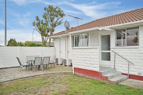 Photo of property in 2 Bush Street, Rangiora, 7400