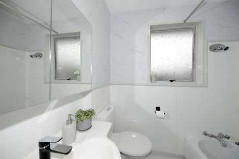 Photo of property in 2/153 Clarence Street, Riccarton, Christchurch, 8011