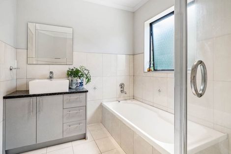 Photo of property in 154b Haverstock Road, Sandringham, Auckland, 1025