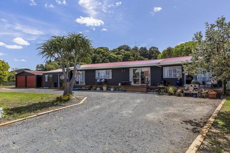 Photo of property in 562 Leigh Road, Whangateau, Warkworth, 0985