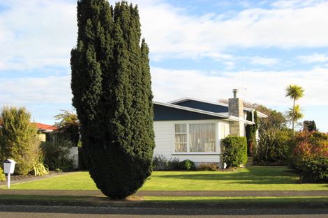 Photo of property in 6 Burn Street, Levin, 5510