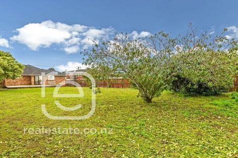Photo of property in 25 Crawford Avenue, Mangere Bridge, Auckland, 2022
