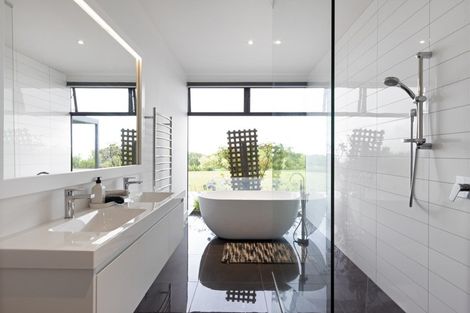 Photo of property in 2 Heipipi Drive, Eskdale, Napier, 4182