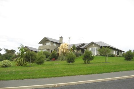 Photo of property in 3 Fairmile Drive, Kinmont Park, Mosgiel, 9024