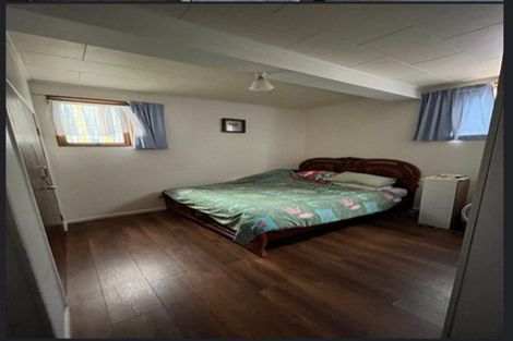 Photo of property in 42 Compton Street, Hillcrest, Auckland, 0627