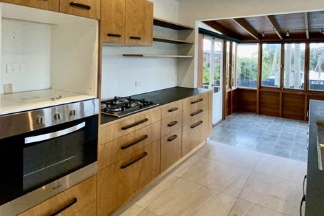 Photo of property in 80 Ngataringa Road, Devonport, Auckland, 0624