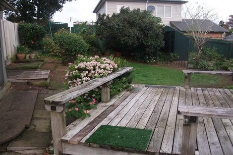 Photo of property in 35 Elliott Avenue, Bayview, Auckland, 0629