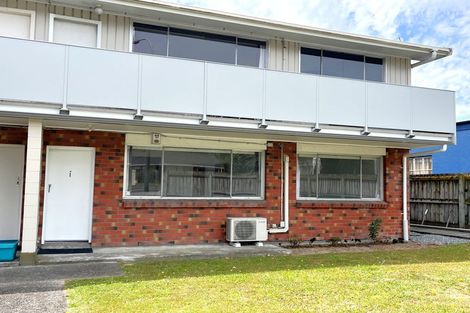 Photo of property in 1/246 Main Road, Tawa, Wellington, 5028