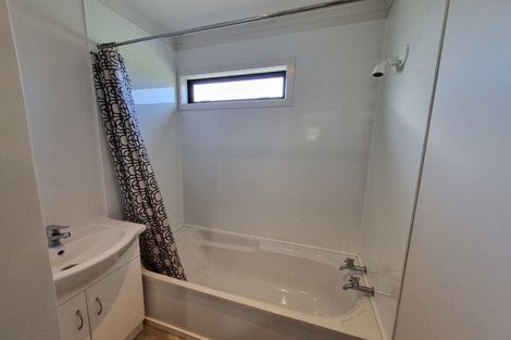 Photo of property in 9b Wyndham Road, Hannahs Bay, Rotorua, 3010