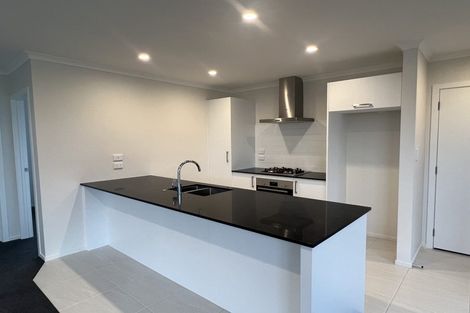 Photo of property in 50 Scenic Rise, Rototuna North, 3281