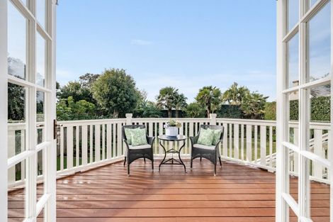 Photo of property in 207 Hurstmere Road, Takapuna, Auckland, 0622