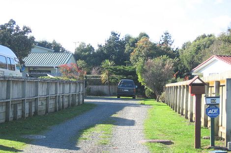 Photo of property in 20 Ross Grove, Paraparaumu, 5032