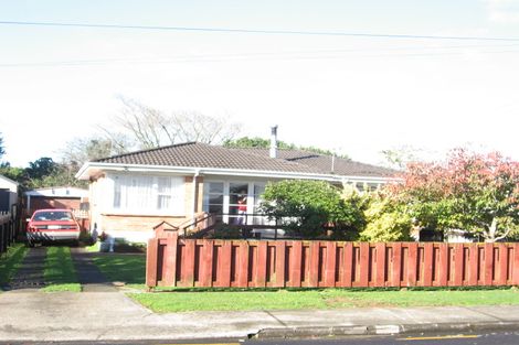 Photo of property in 1 Adams Road, Manurewa, Auckland, 2102