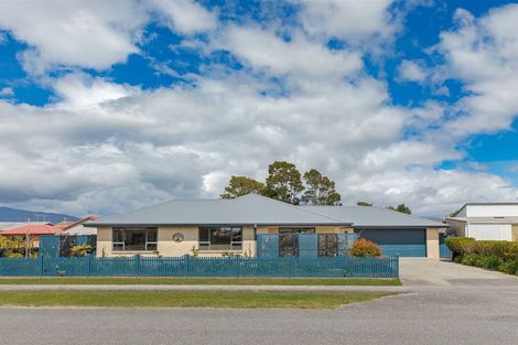 Photo of property in 34 Fonblanque Street, Westport, 7825