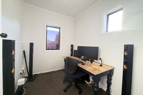 Photo of property in 142 Ross Street, Grasmere, Invercargill, 9810