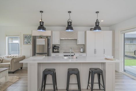 Photo of property in 94 Kupe Drive, Whitianga, 3510