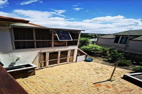 Photo of property in 8 Mandeville Place, Unsworth Heights, Auckland, 0632