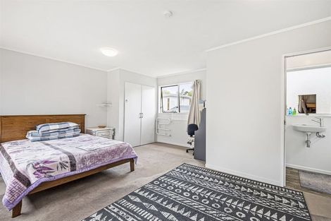 Photo of property in 20 Hamilton Place, Glenfield, Auckland, 0629