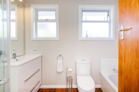 Photo of property in 9 Kingston Street, Awapuni, Palmerston North, 4412