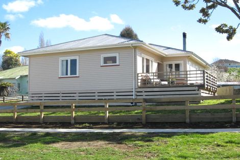 Photo of property in 51 Moa Street, Taihape, 4720