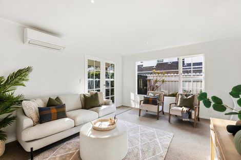 Photo of property in 165b Queens Drive, Lyall Bay, Wellington, 6022