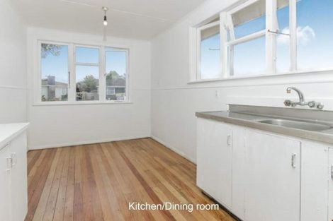 Photo of property in 49 Convair Crescent, Mangere, Auckland, 2022